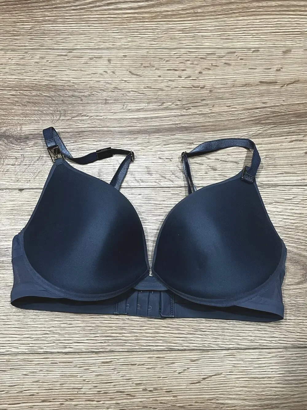 Victoria's Secret Uplift Plunge Bra 32DD Blue Underwire (A50)